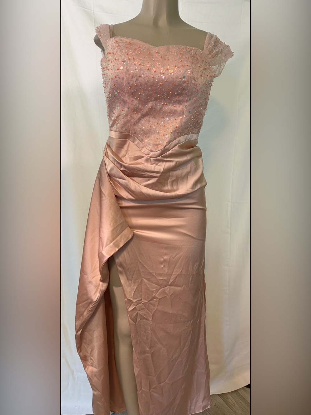 Women’s Blush Pink‎ Beaded Off-shoulder formal Gown.